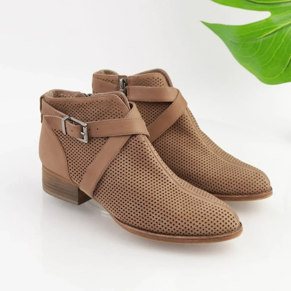 Vince Camuto Womens Casha Boots Size 7.5 Tan Taupe Suede Perf Block Heel Booties